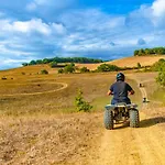 Camping Mobil 4 Pers Avec Terrasse - Api-1-52-828 Gondrin