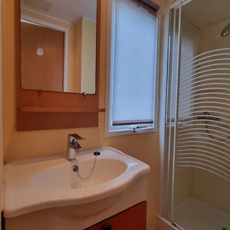 Kemping Mobil 4 Pers Avec Terrasse - Api-1-52-828