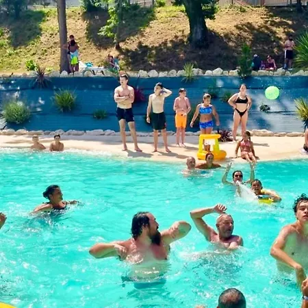 مكان تخييم Mobil 4 Pers Avec Terrasse - Api-1-52-828 Gondrin