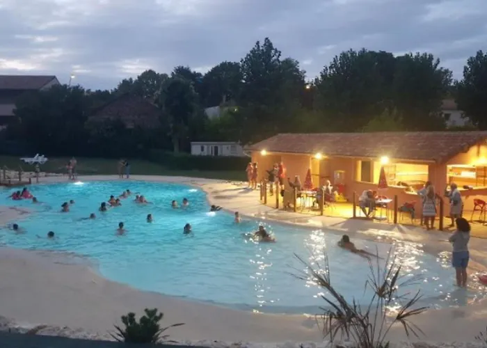 مكان تخييم Mobil 4 Pers Avec Terrasse - Api-1-52-828 *