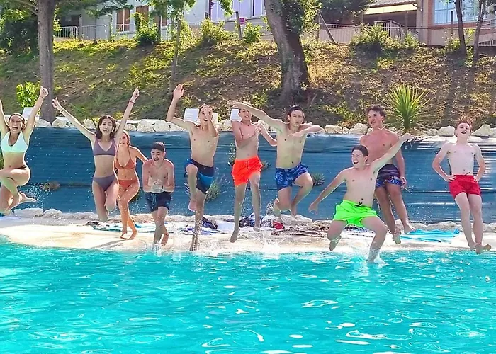 Mobil 4 Pers Avec Terrasse - Api-1-52-828 Kemping Gondrin